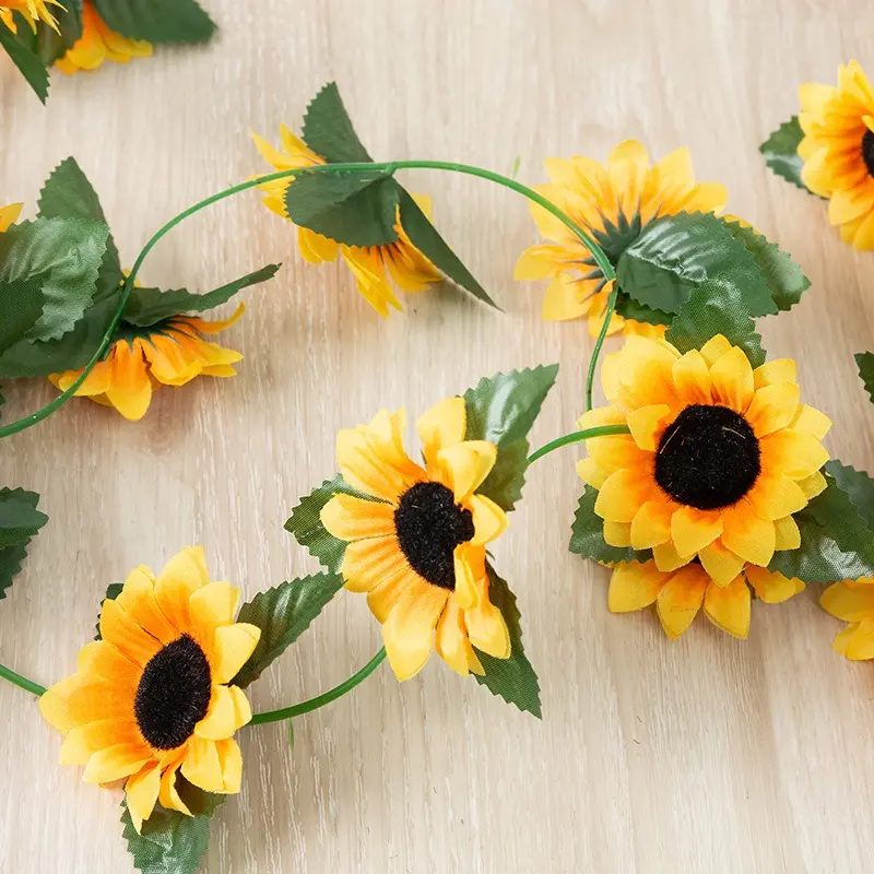 Picture of Sunflower Bloom Decoration Garland