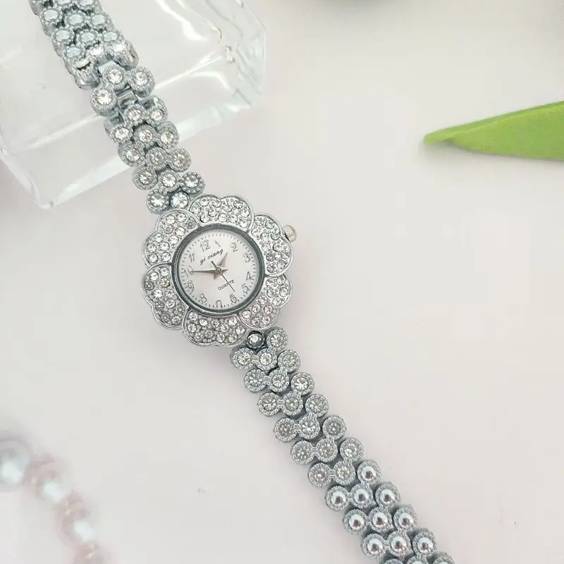 Picture of Ladies Wrist Watch New for Girls