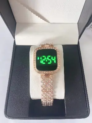 Picture of Stylish & Fashionable Elegant Mirror Quartz Ladies Watch