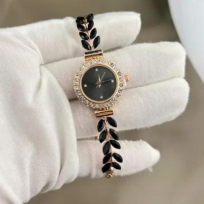 Picture of Luxury Fashion Stainless Steel Imported Wuartz Movement Ladies Wristwatch For Women