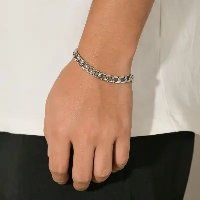 Picture of Stylish Bracelet for Men And Women