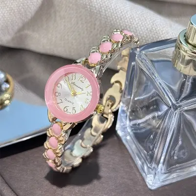 Picture of Luxury Fashion Watch Casual Watch For Women