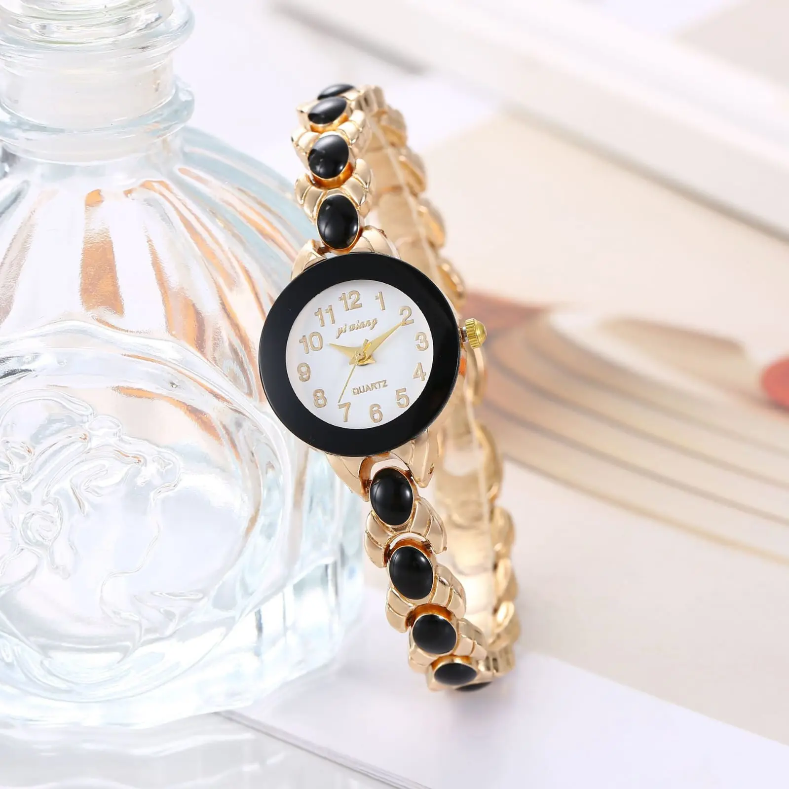 Picture of Luxury Fashion Watch Casual Watch For Women