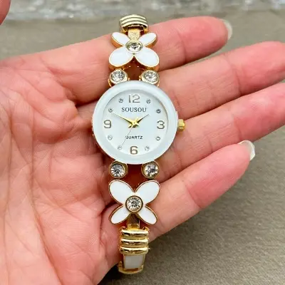 Picture of Watches for Women Analog Quartz Rhinestone Diamond Watch Fashion Dainty Women's Wrist Watch
