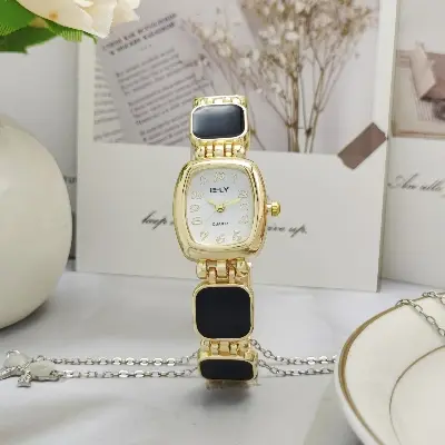 Picture of Luxury Fashion Watch Casual Watch For Women