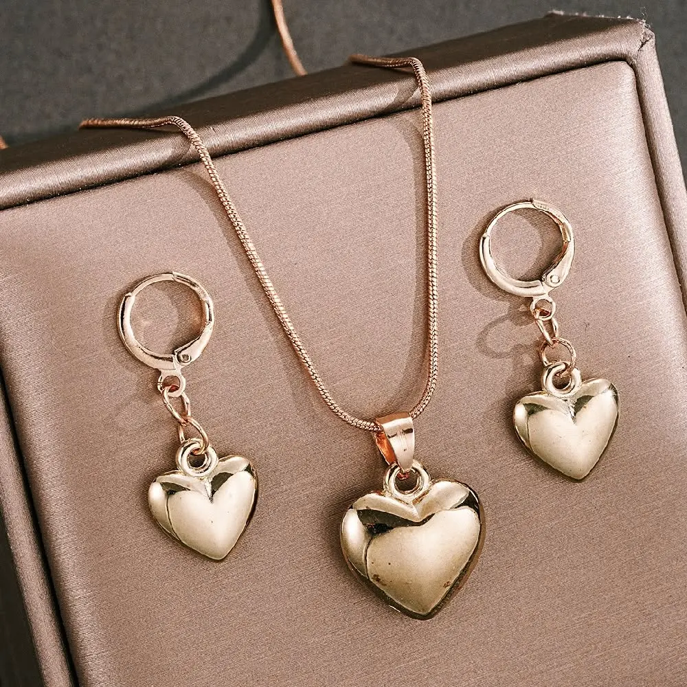Picture of Fashion Golden Heart Pendant Earrings Necklace Bracelet Jewelry Set