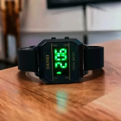 Picture of Screen Rubber Strap Fashionable Wrist Watch for All Men