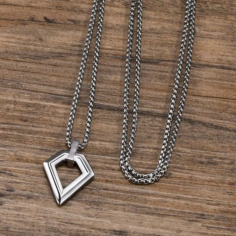 Picture of High Quality New Black Color Chain Locket for Men