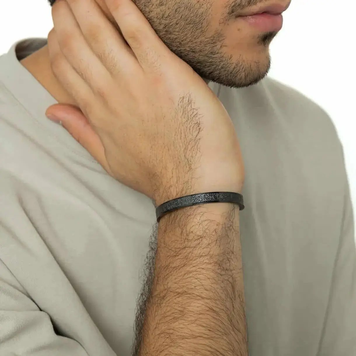 Picture of Ayatul Kursi Bracelet for Men Islamic Bracelet with Black Rhinestone Charm Muslim Jewelry