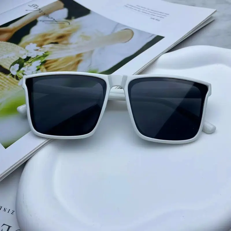 Picture of New Trendy Look Very Stylish White Sunglass for Men