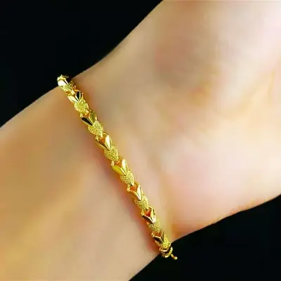 Picture of Hypoallergenic Gold Plated Titanium Fashion Jewelry Bracelet For Women
