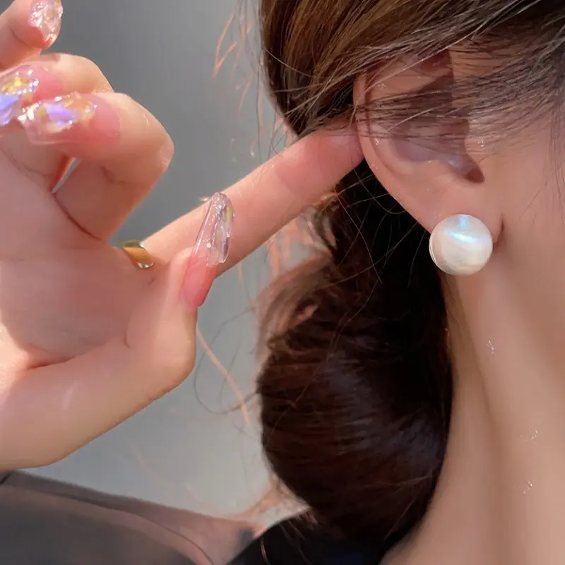 Picture of Korean Fashion Simple Big Pearl Stud Earrings