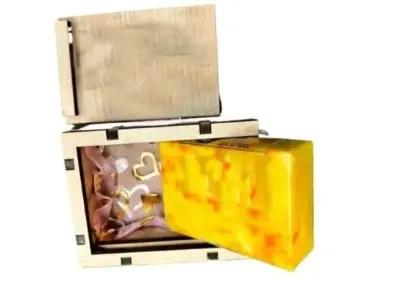 Picture of Hand Made Goat Milk Jafran Soap With Wooden Box 100g(Floral)