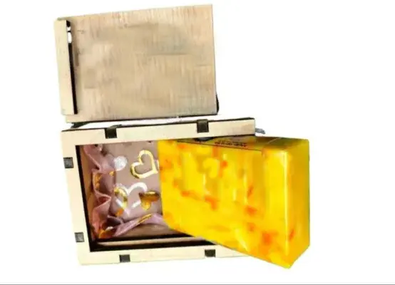 Picture of Hand Made Goat Milk Jafran Soap With Wooden Box 100g(Floral)