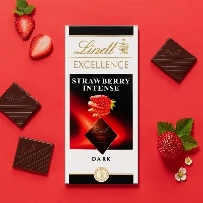 Picture of Lindt Excellence Dark Chocolate Strawberry Intense 100g