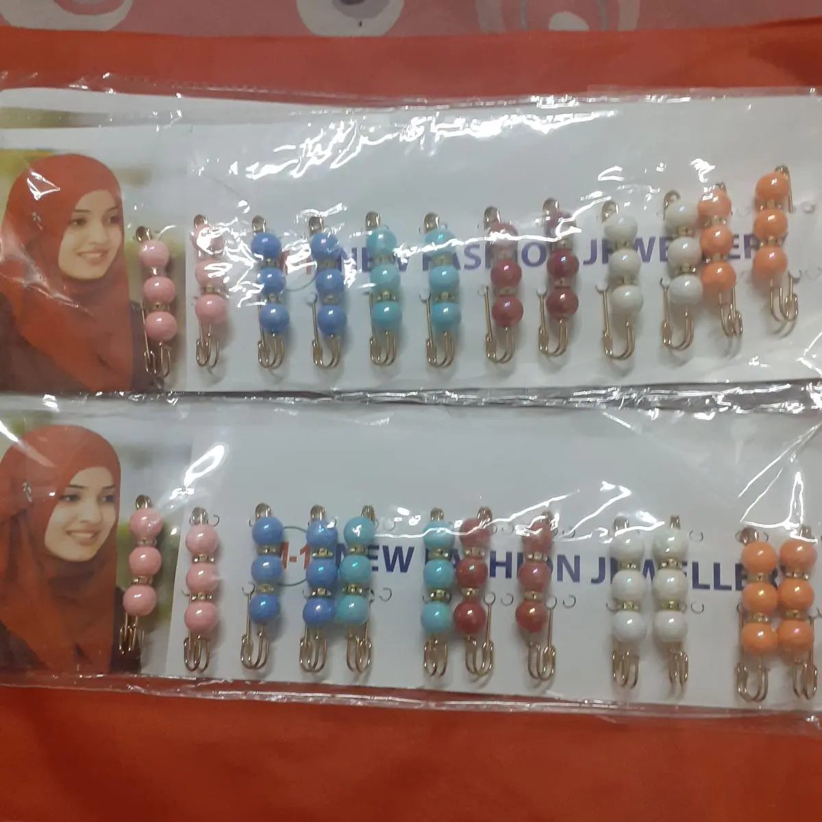 Picture of 12 Pieces or 1 Dozen Hijab Pins ( 12 Pieces)
