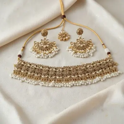 Picture of Gorgeaus Necklace with Earrings and Tickli