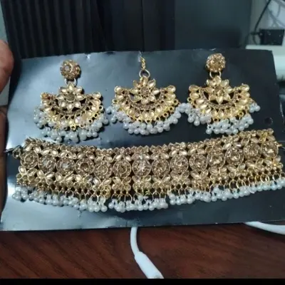 Picture of Gorgeaus Necklace with Earrings and Tickli