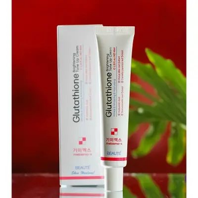 Picture of Beaute Melasma-X Glutathione B r i g h t e n i n g Tone Up Cream 45ml / Beaute Melasma-X 3D W h i t e n i n g Clinic Renewal Cream 40gm |