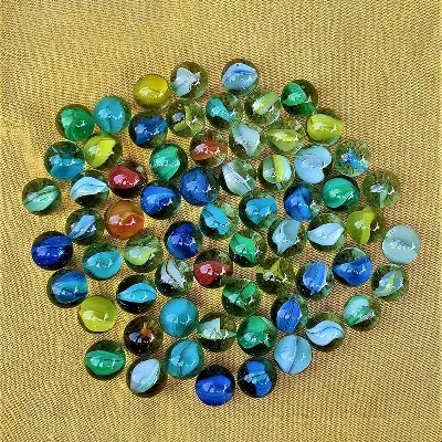 Picture of 100 pieces Marbles for decorating or for play