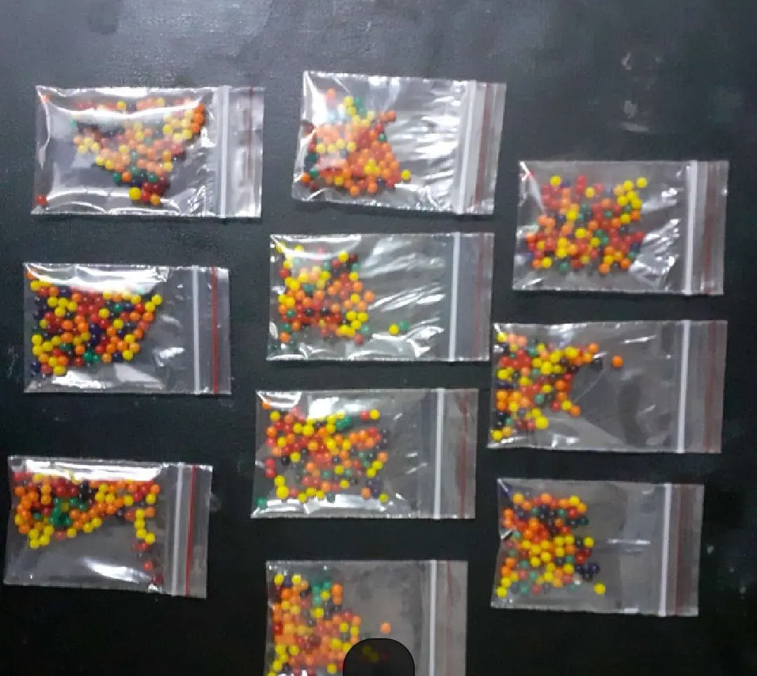 Picture of 1000 pieces or 10 packets orbeez or Magic balls