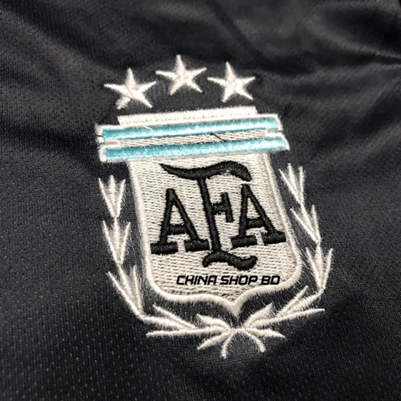 Picture of ARGENTINA 2026 GOALKEEPER JERSEY Half Sleeve premium National Team Football Jersey (Logo Embroidery), Black