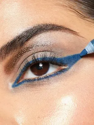 Picture of 1 piece Beauty Glazed Navy Blue Kajal Liner - Lively (1 piece)