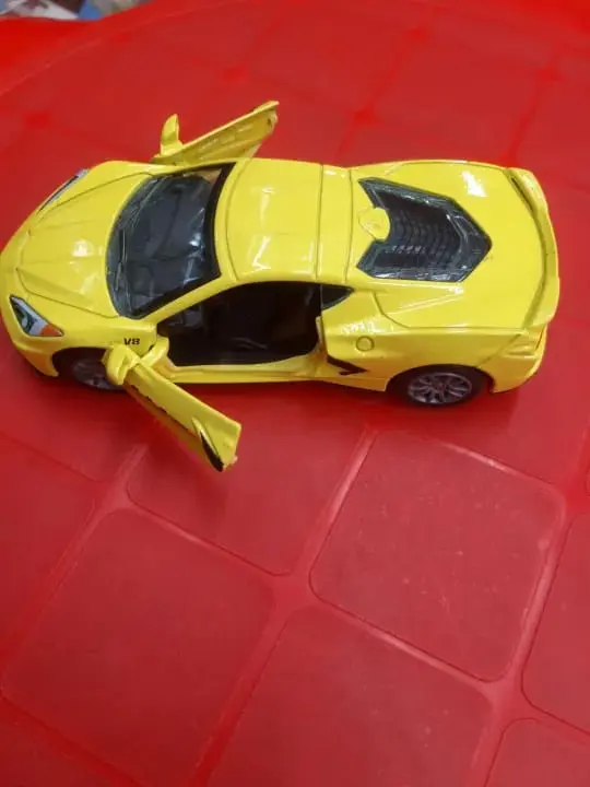 Picture of 1;32 Lambarghini aventador sv lp750-4 dicast metal super toy ca(Yellow)