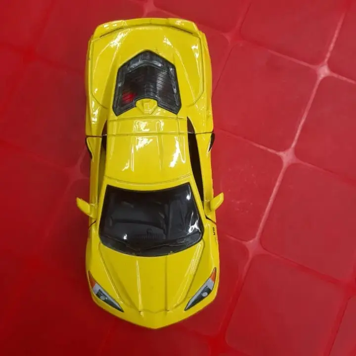 Picture of 1;32 Lambarghini aventador sv lp750-4 dicast metal super toy ca(Yellow)