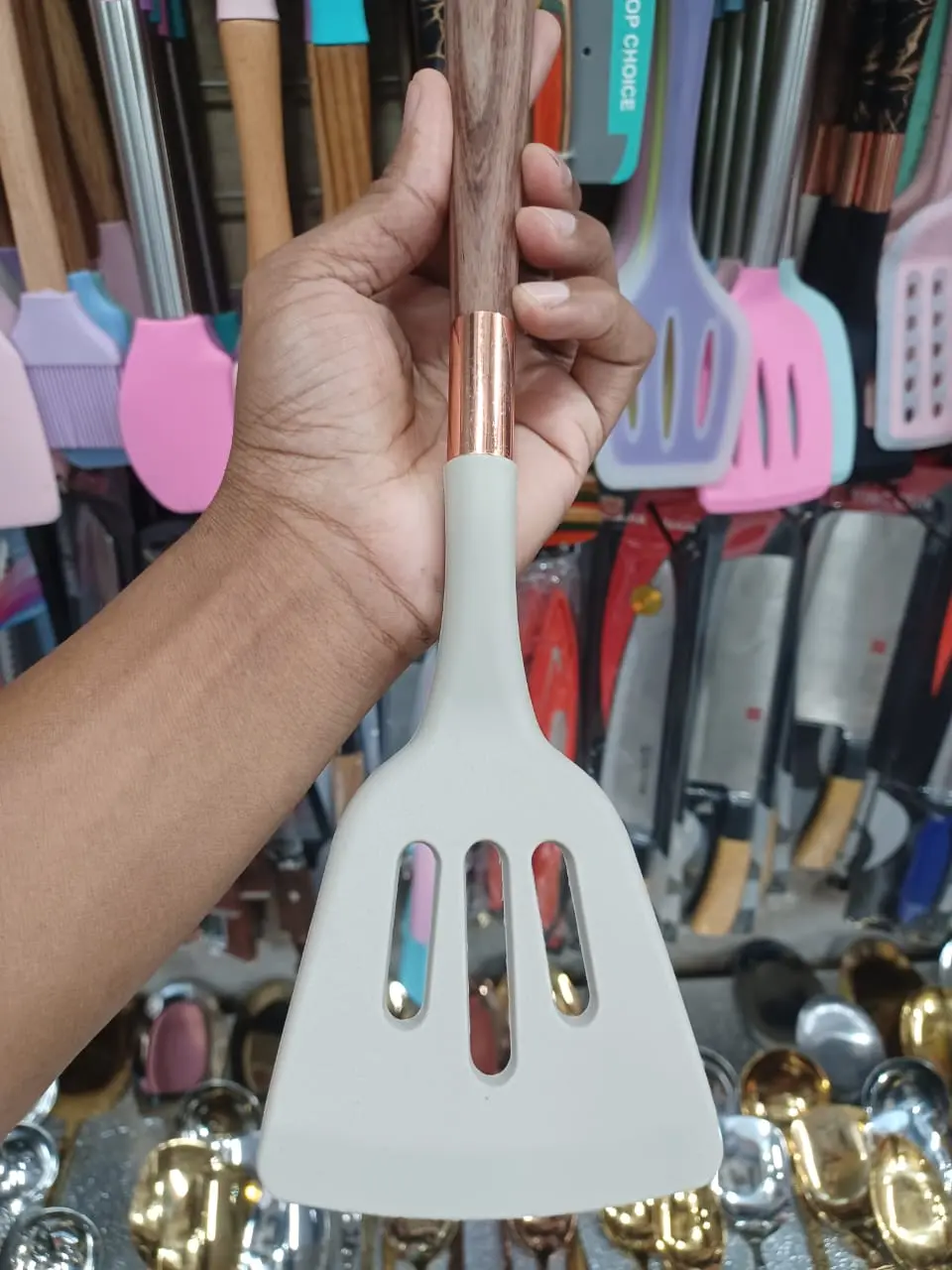 Picture of 1pc Non-Stick Silicone Kitchen Utensils Spatula, Wood Handle, Food Grade, BPA-Free