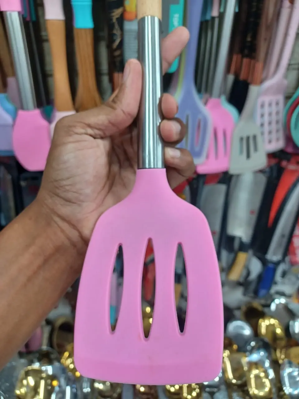 Picture of 1pc Non-Stick Silicone Kitchen Utensils Spatula, Wood Handle, Food Grade, BPA-Free