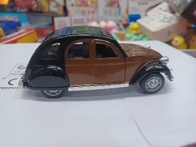 Picture of Corgi Citroen 2CV Charleston Maroon