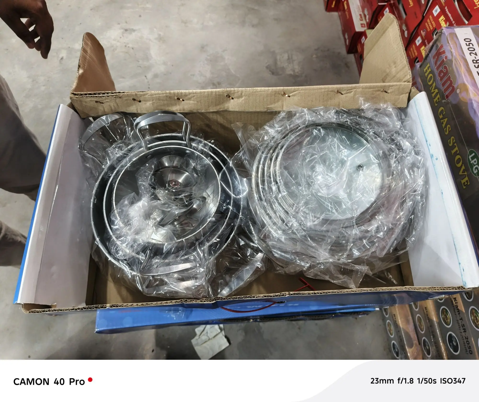 Picture of Kiam Classic 10 in 1 Set Heavy Thick Base Belly Shape Saucepan Cook Wear Set 16 cm Saucepan, 18 Cm Saucepan, 20 Cm Saucepan, 24 Cm Saucepan, 26 Cm saucepan.(Silver)