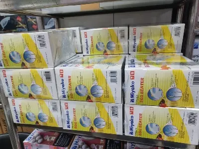 Picture of Miyako Electric Egg Beater and Hand Mixer HM-620 - White