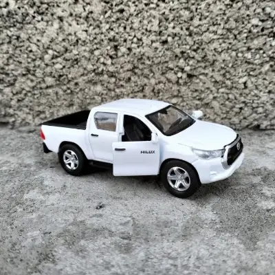 Picture of White 1:36 Toyota Revo Hilux Vego Dala High Simulation Metal Diecast Model Car -Multicolors(White)