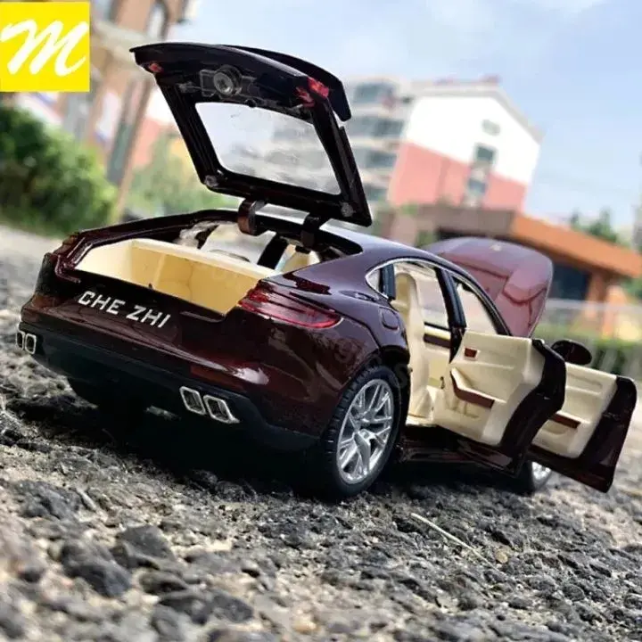 Picture of 1:24 Porsche Panamera Diecast Alloy Car Luxurious Simulation Toy Vehicles Metal Car 6 Doors Open Model Car(Black)