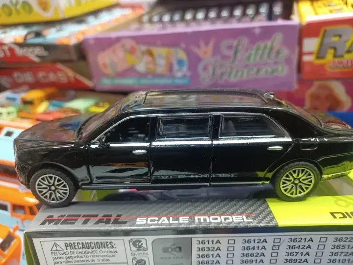 Picture of Limousine  Car/Model Car