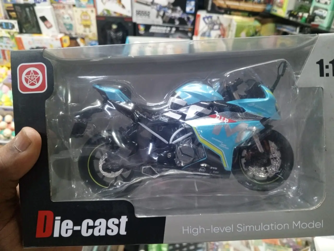 Picture of 1/12 Alloy Kawasaki Ninja H2R/ CF Moto /R15  Motorcycle Model Diecast Metal Black Ninja H2R Motorbike Collection Simulation Toys(Green)