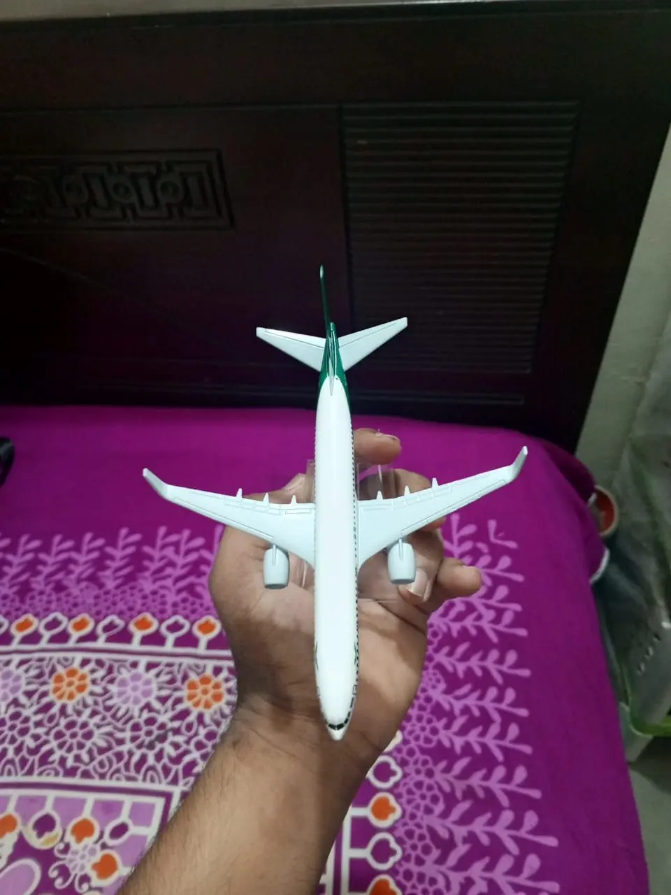 Picture of Bangladesh Airline B737 ,6 inch length Metal Diecast Model(White)