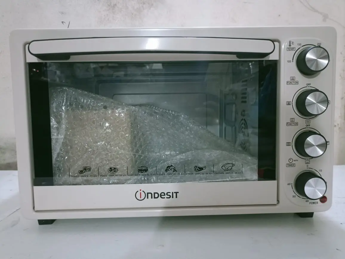 Picture of 30 Liter Indesit Electric Oven IND-30RCL