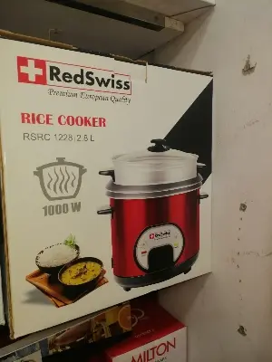 Picture of RedSwiss Rice Cooker 2.8 (Model: RSRC 1228)