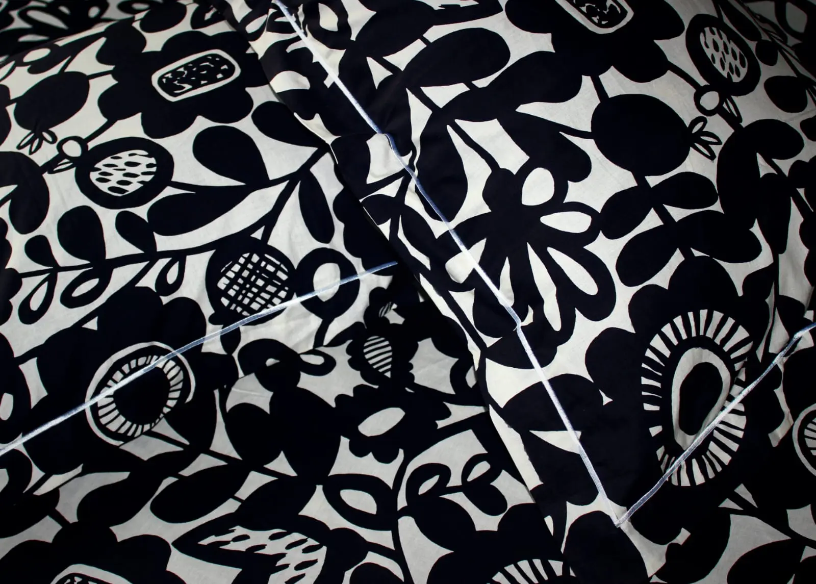 Picture of 100% Premium Potton Bedsheet Set (Includes 1 Bedsheet and 2 Pillow Covers)