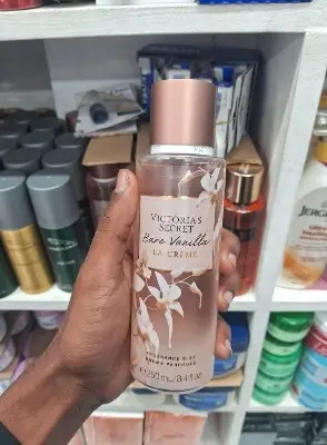 Picture of Victoria's Secret Bare Vanilla La Creme Fragrance Mist - 250ml