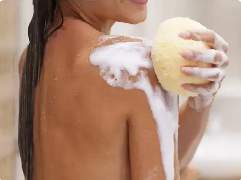 Picture of Love My Skin Strawberry Scented Gel Body Wash for Softening & Moisturising