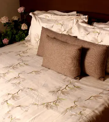 Picture of 100% Premium Cotton Bedsheet Set (Includes 1 Bedsheet and  4 Pcs Pillow Covers)