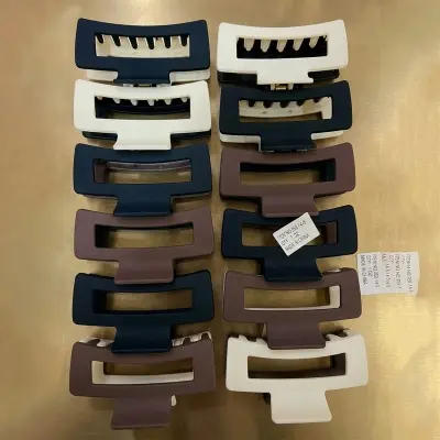 Picture of Super Quality Multicolour stylish Hair Clutcher for girls and women, Kakra, 1pcs