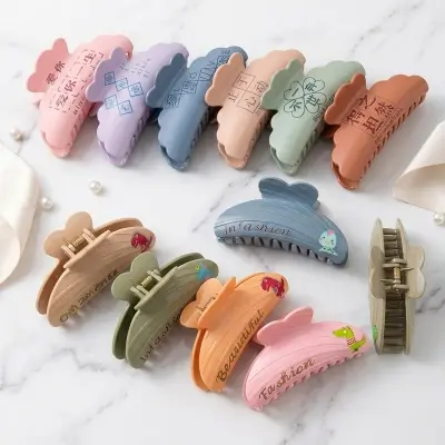 Picture of Super Quality Multicolour stylish Hair Clutcher for girls and women, Kakra, 1pcs