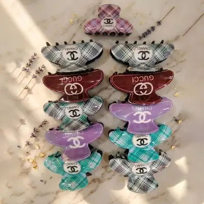 Picture of Super Quality Multicolour stylish Hair Clutcher for girls and women, Kakra, 1pcs