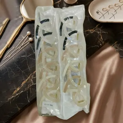 Picture of Super Quality Multicolour stylish Hair Clutcher for girls and women, Kakra, 1pcs