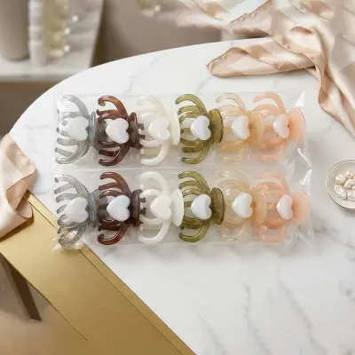 Picture of Super Quality Multicolour stylish Hair Clutcher for girls and women, Kakra, 1pcs